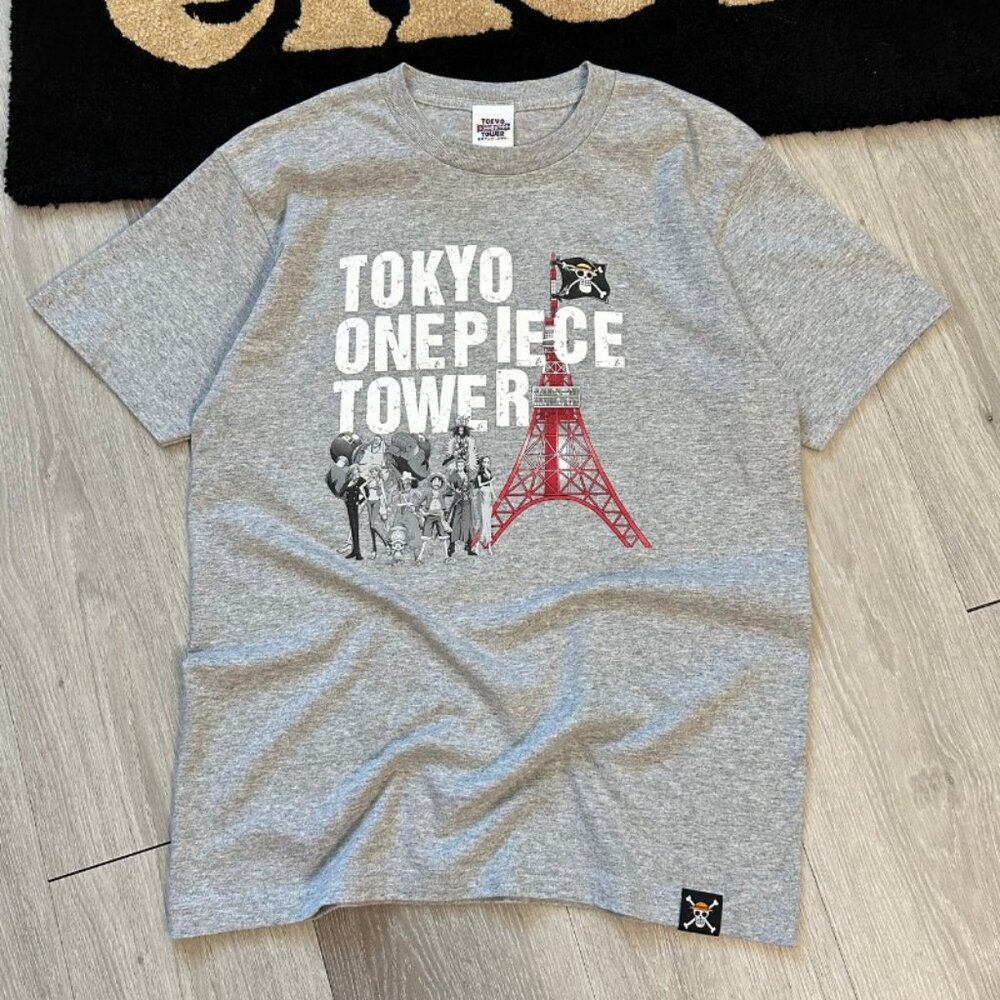 New - Rare Tokyo One Piece Tower Anime Men's Gray T-Shirt - Size Medium